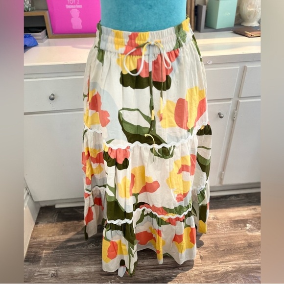 CeCe Floral Tiered Maxi Skirt | Size S (Fits M) | Boho Summer Resort Wear - Picture 4 of 8